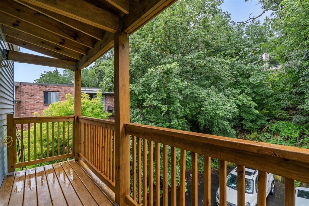 570 Washington St, Brighton