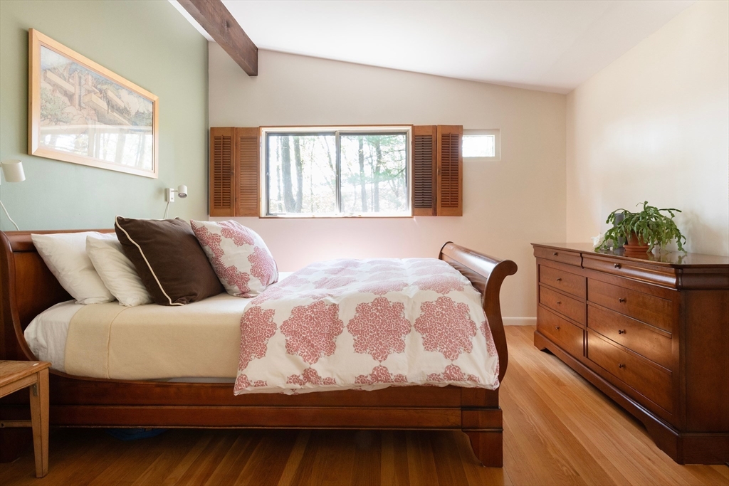 7 Partridge Rd, Lexington