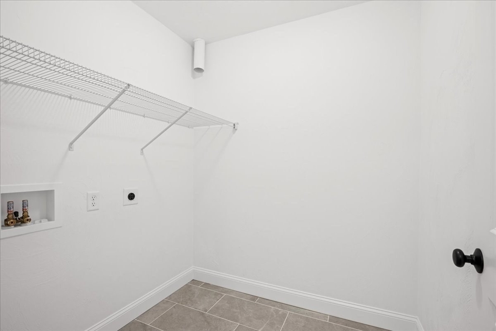 77 Upland St, Worcester