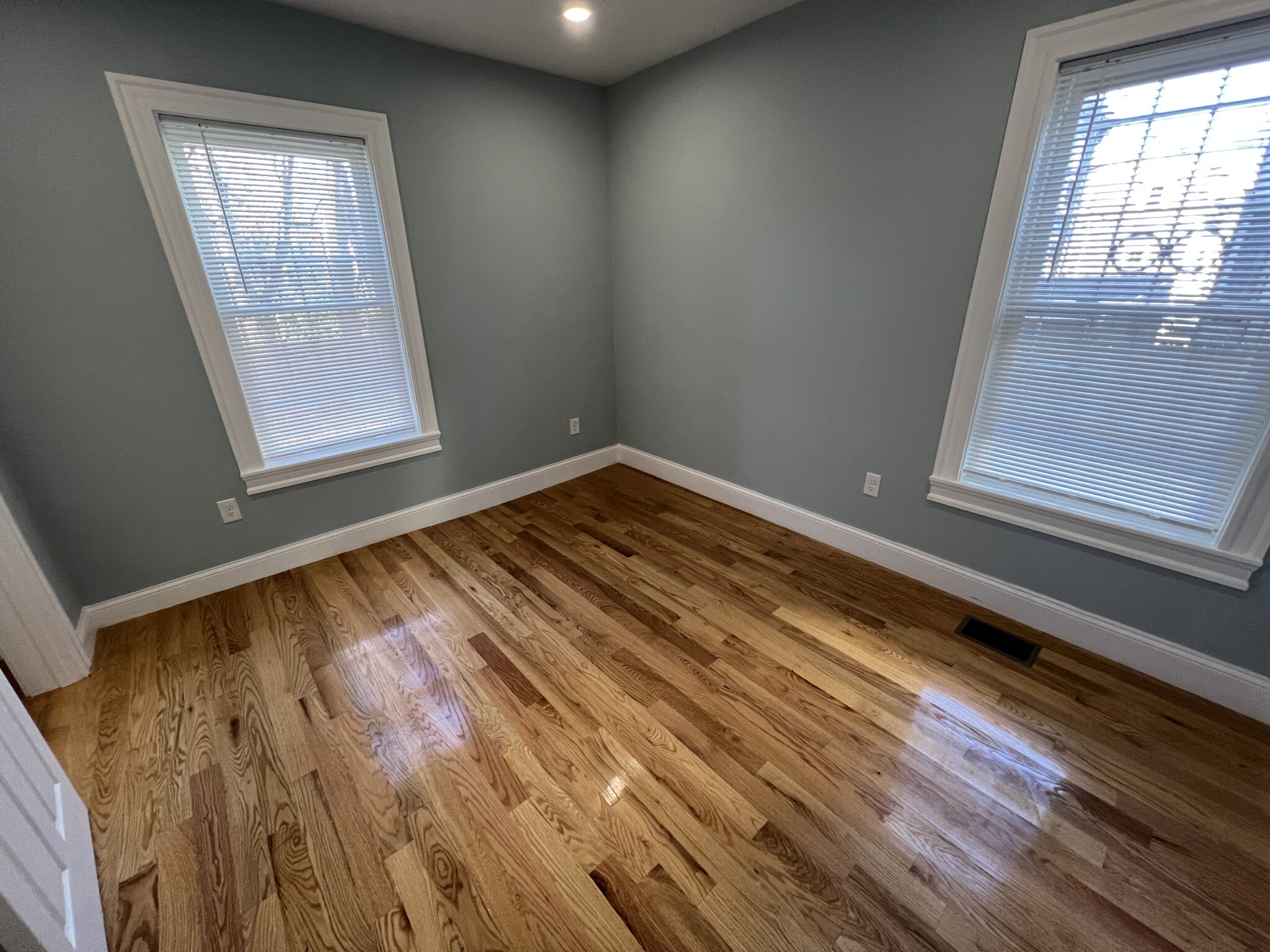 374 Oxford St, Baldwin