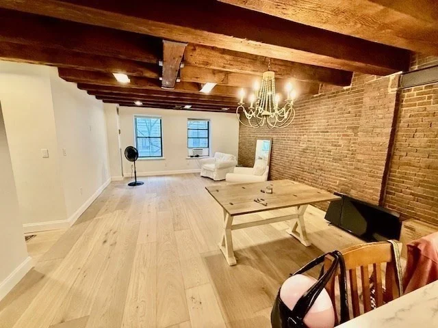 120 Commercial St, Waterfront