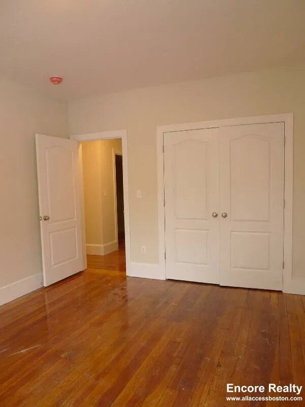 12 Wensley St, Mission Hill