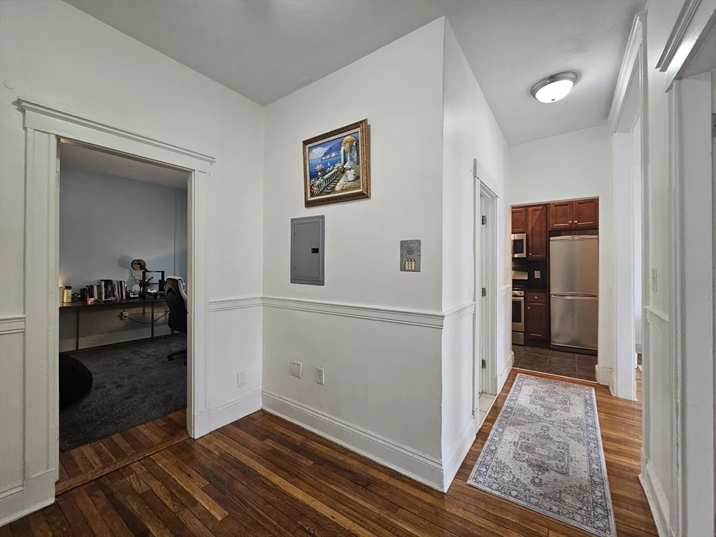 1564 Commonwealth Ave, Brighton