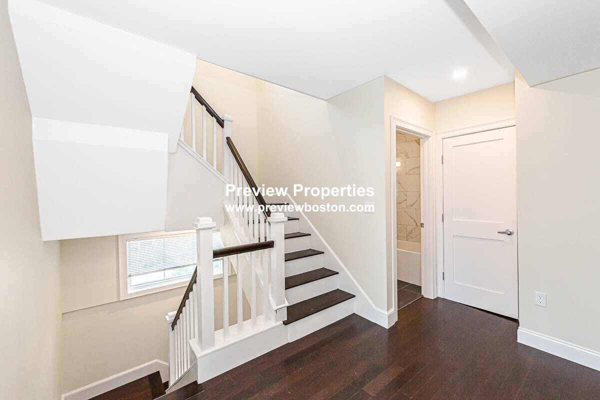 120 Jerome St, West Medford