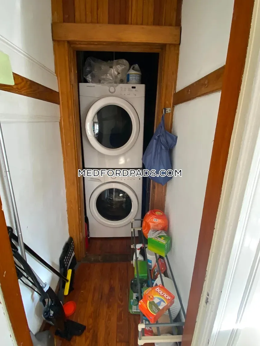 354 Main St, South Medford