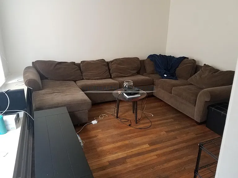 79 Hammond St, Banks Square