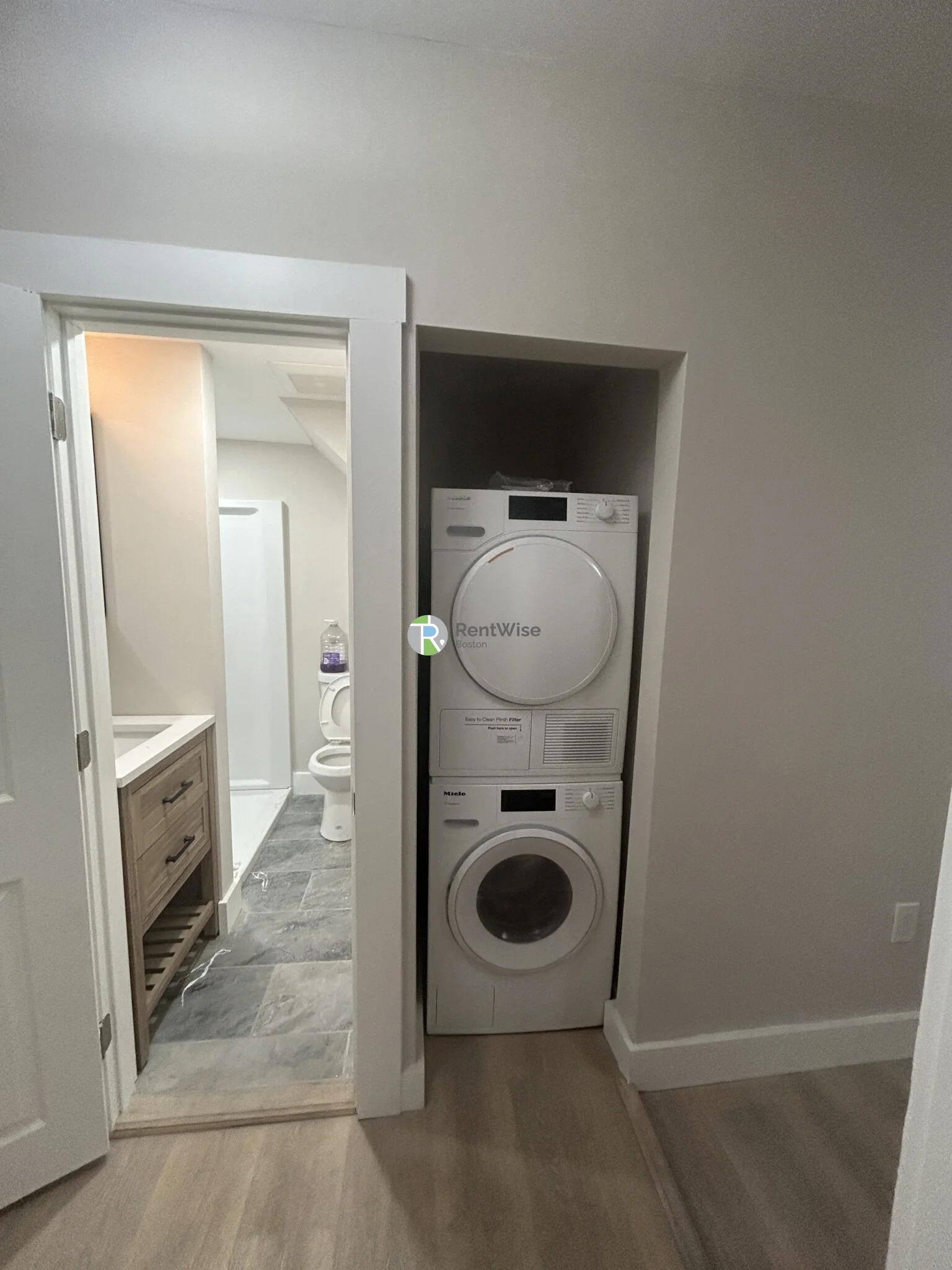 17 M St, South Boston