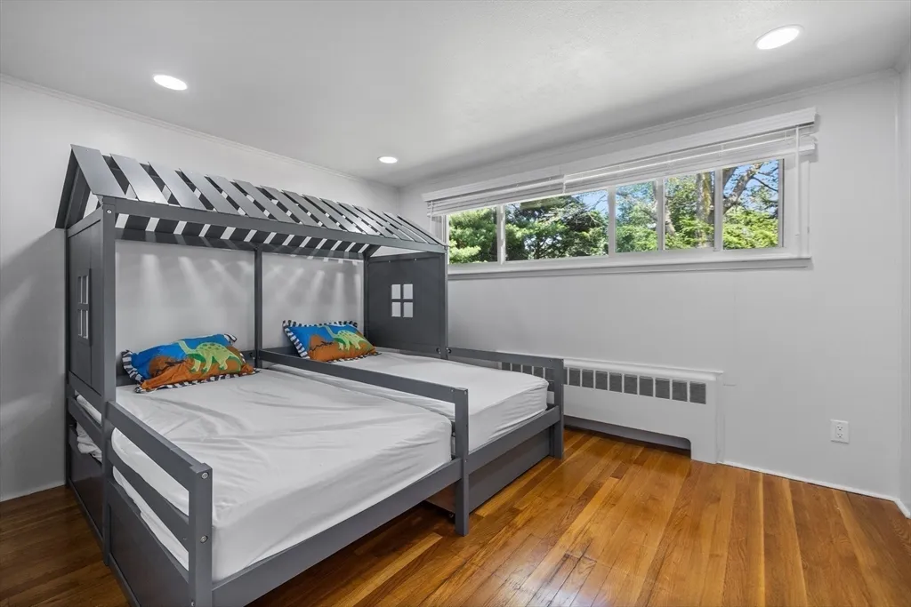 11 Patterson Rd, Lexington