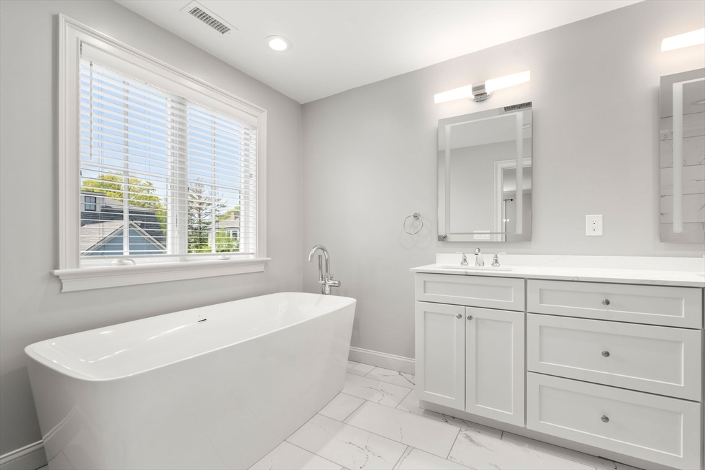 78 Waban Park, Newton Corner