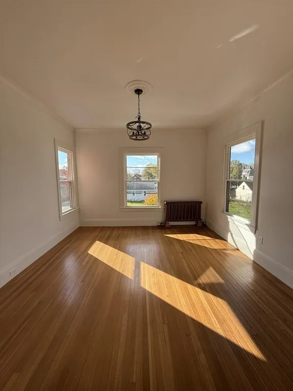 72 Belmont St, Fall River