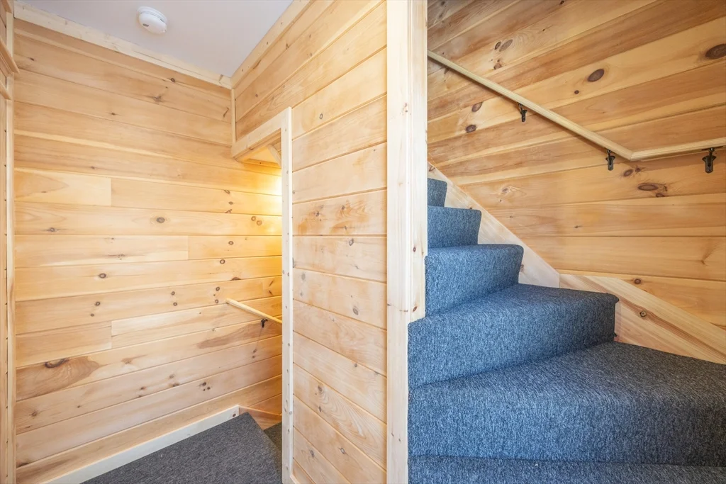 584 Mount Hope St, North Attleboro