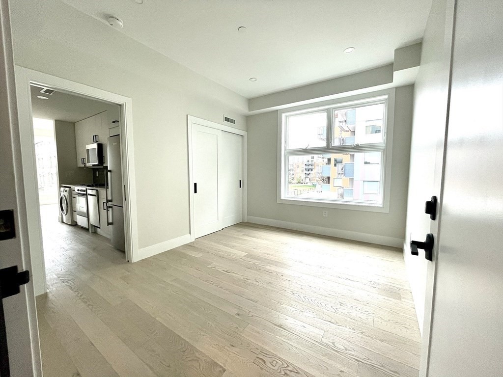 71 Border St, East Boston