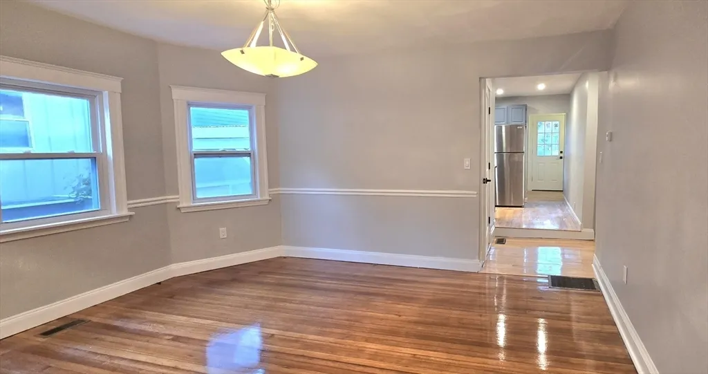 153 Chilton St, Neighborhood Nine