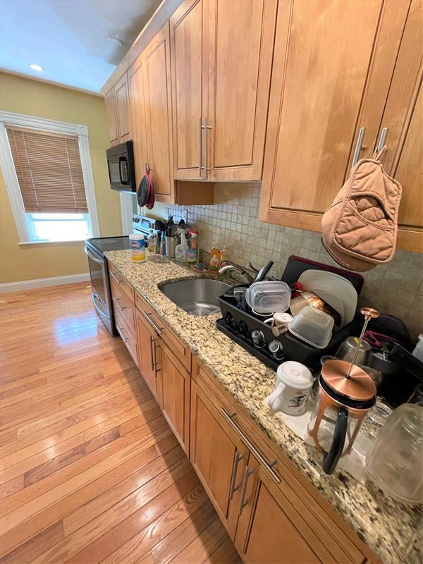 40 Newbern Ave, South Medford