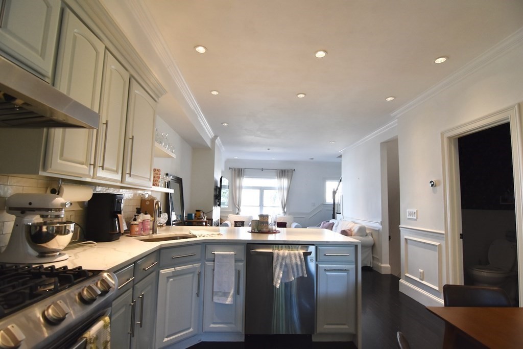 14 S Sydney St, Dorchester