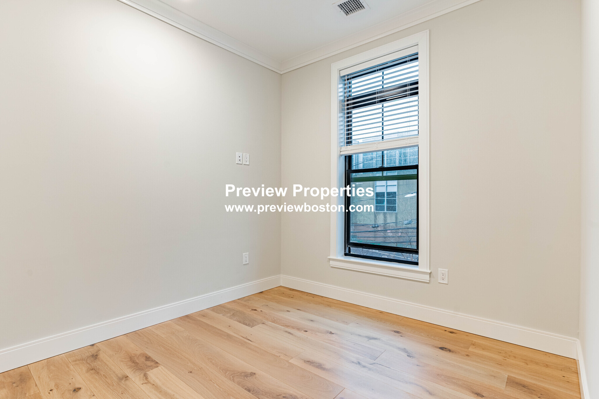157 Everett St, Allston