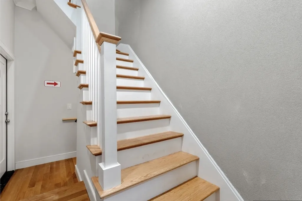 18 Grove St, Beacon Hill