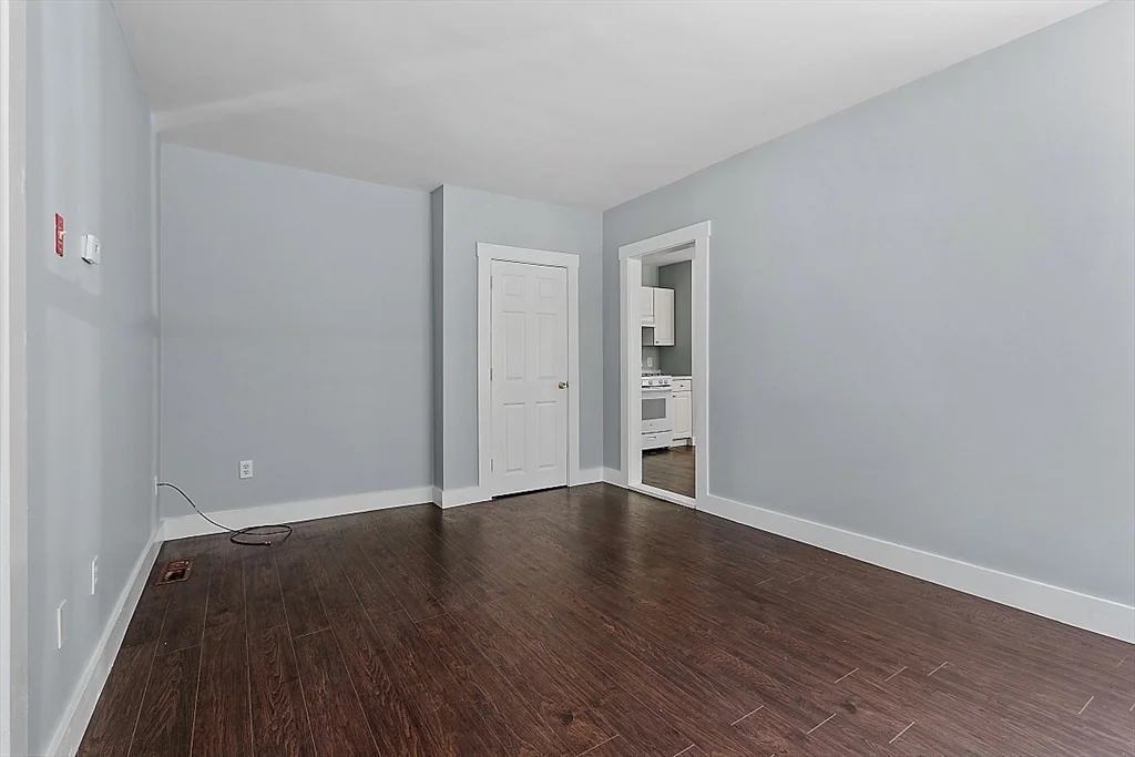 31 Mill St, Pepperell