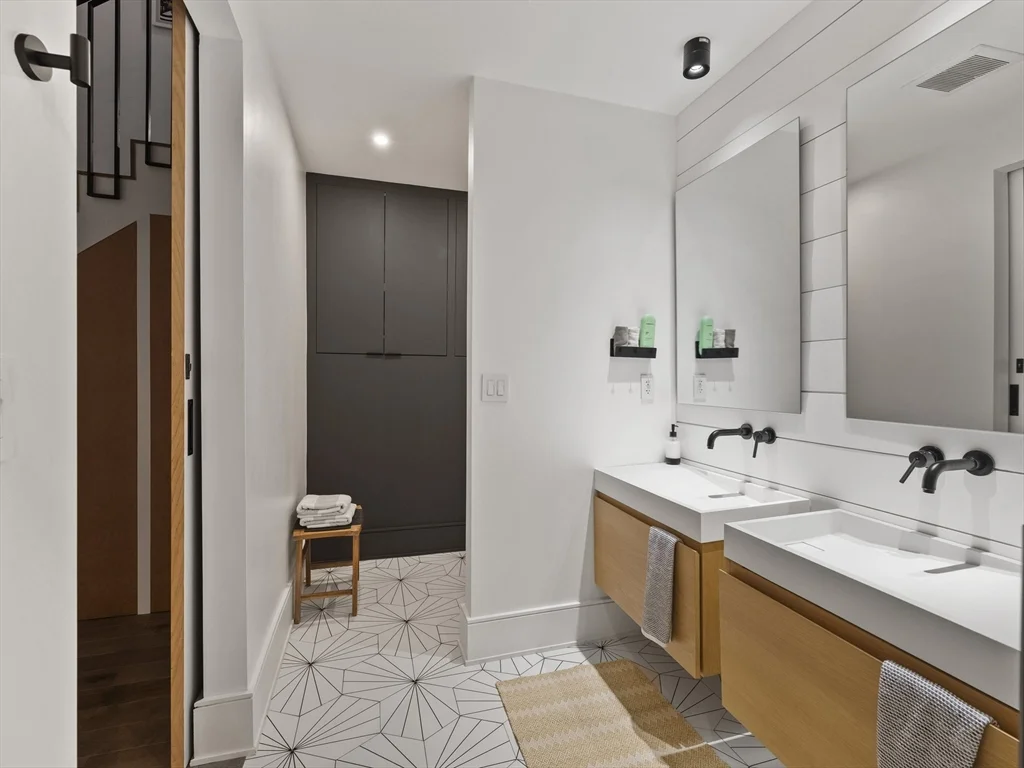 1 Summer St, Union Square