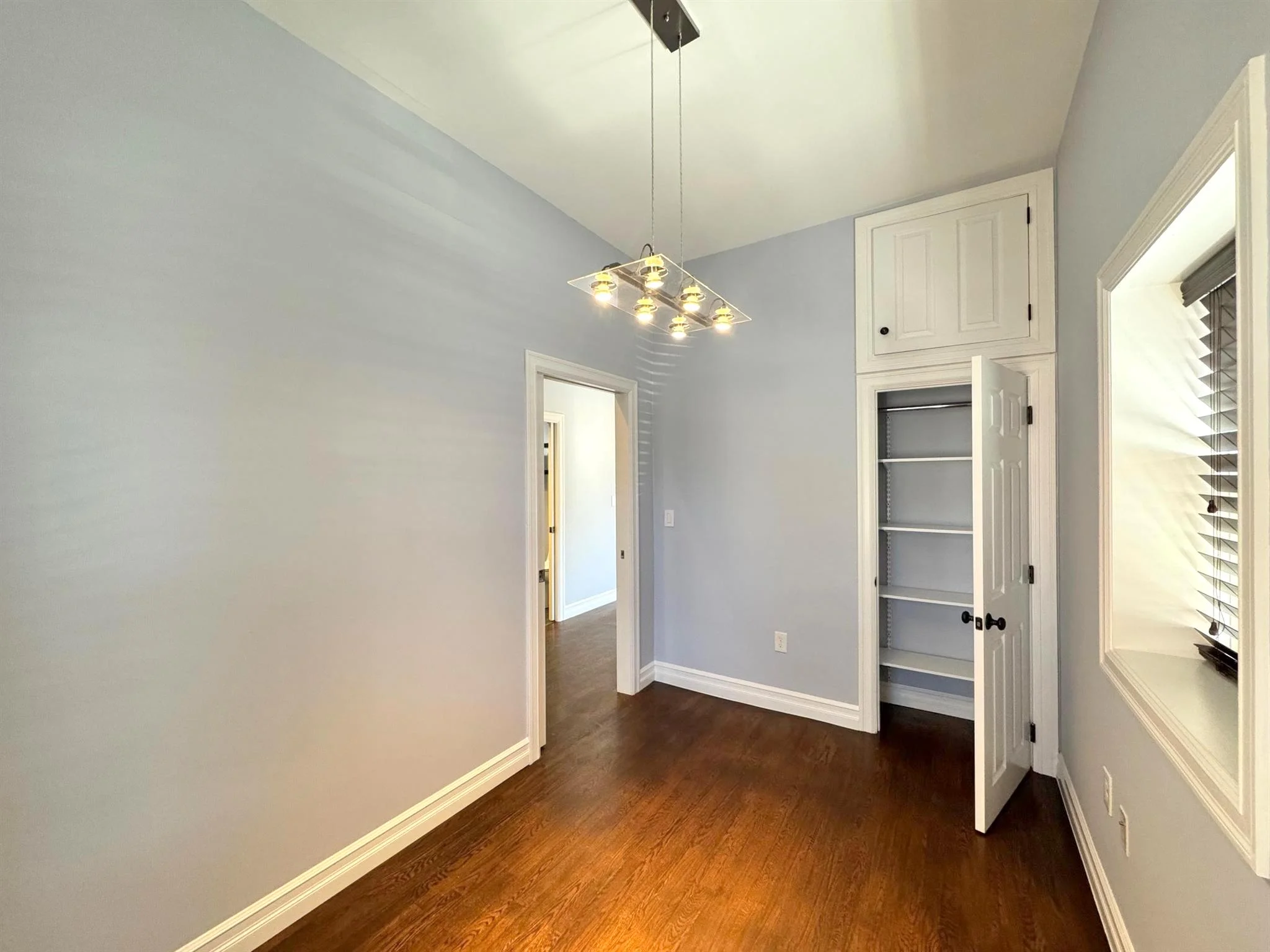 8 Cross Street East, East Somerville