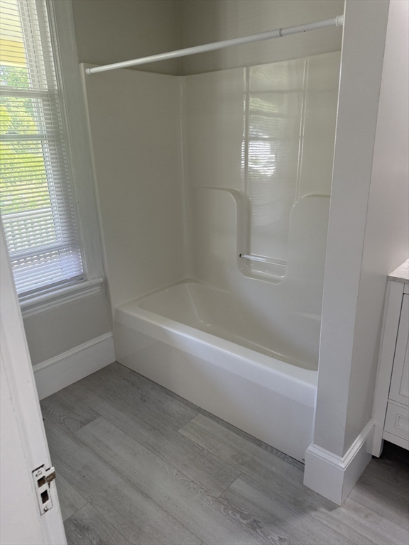 325 Adams St, Abington