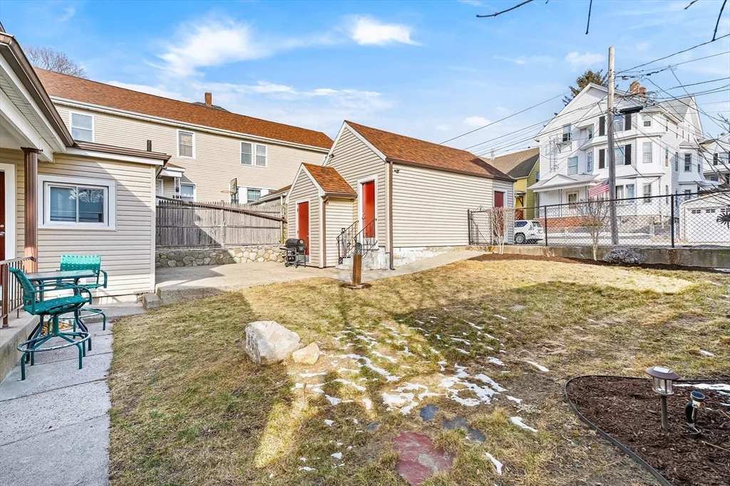 712-722 Eastern Ave, Fall River