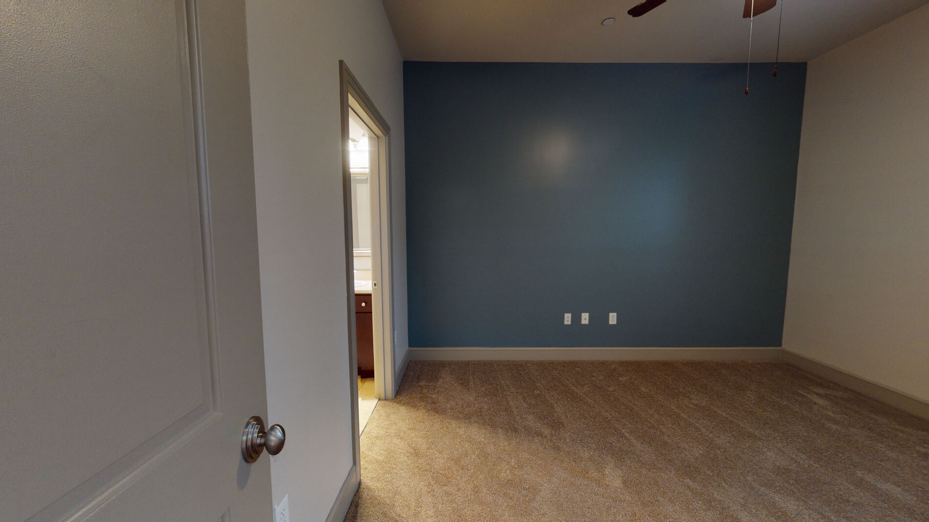 300 2nd Ave, Needham Heights