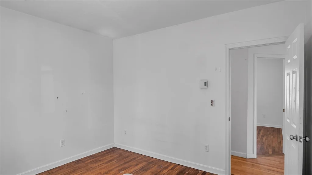 1442 Main St, Worcester