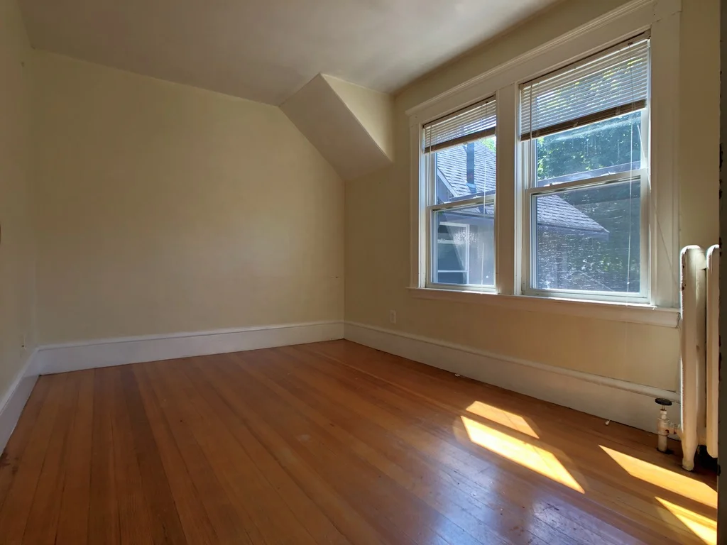 102 Erie Ave, Newton Highlands