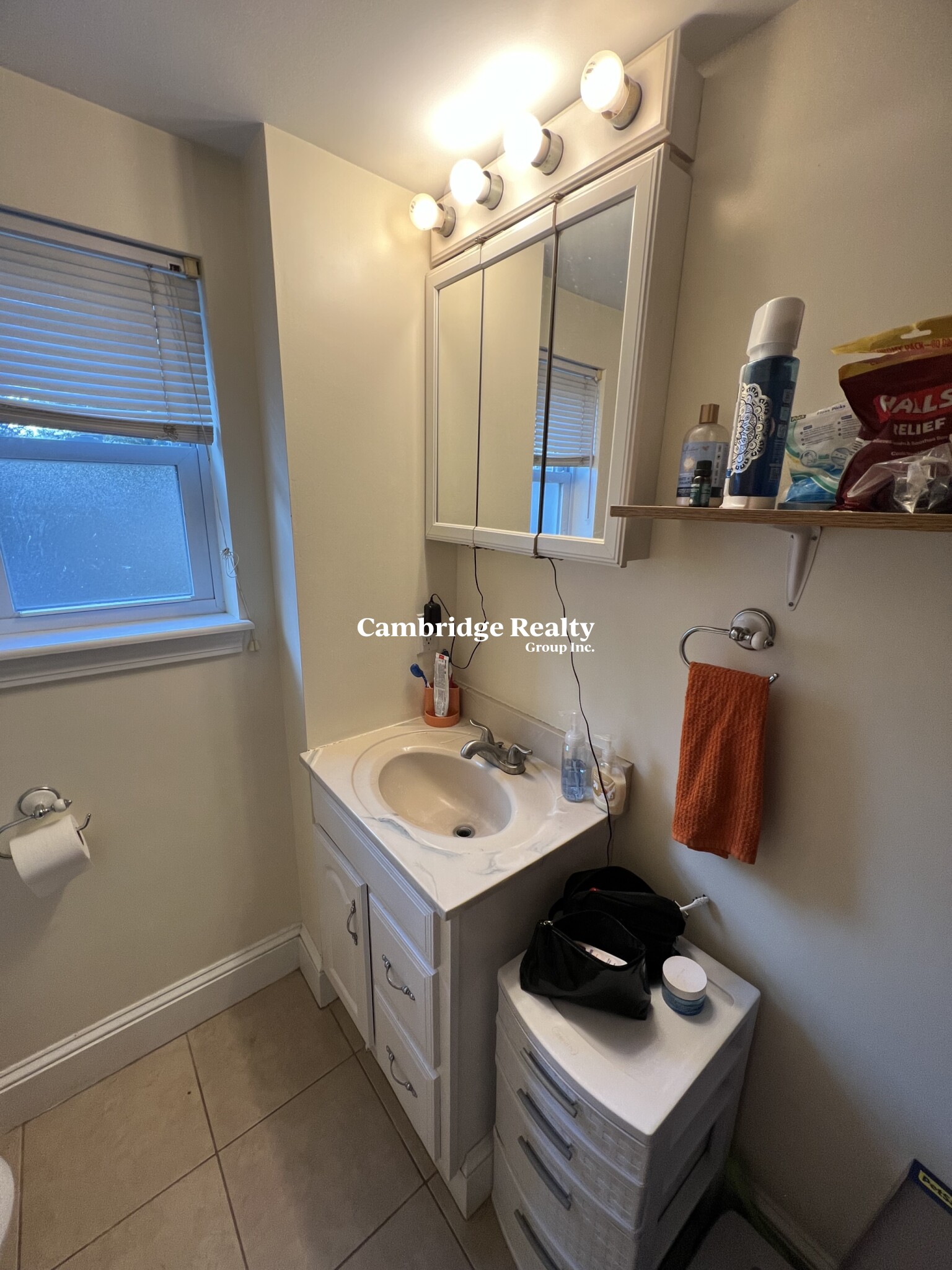 28 Cherry St, Spring Hill