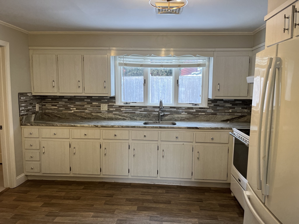 16 Franklin St, Winthrop