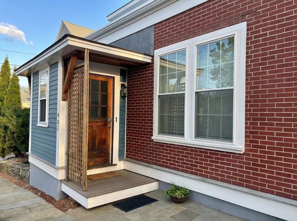 407 Main St, Medford