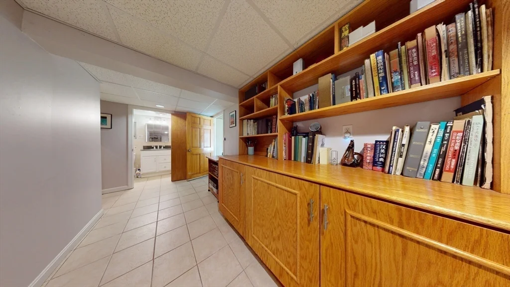 118 Colby Rd, Quincy