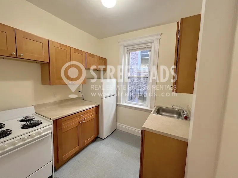 31 Park Dr, Fenway
