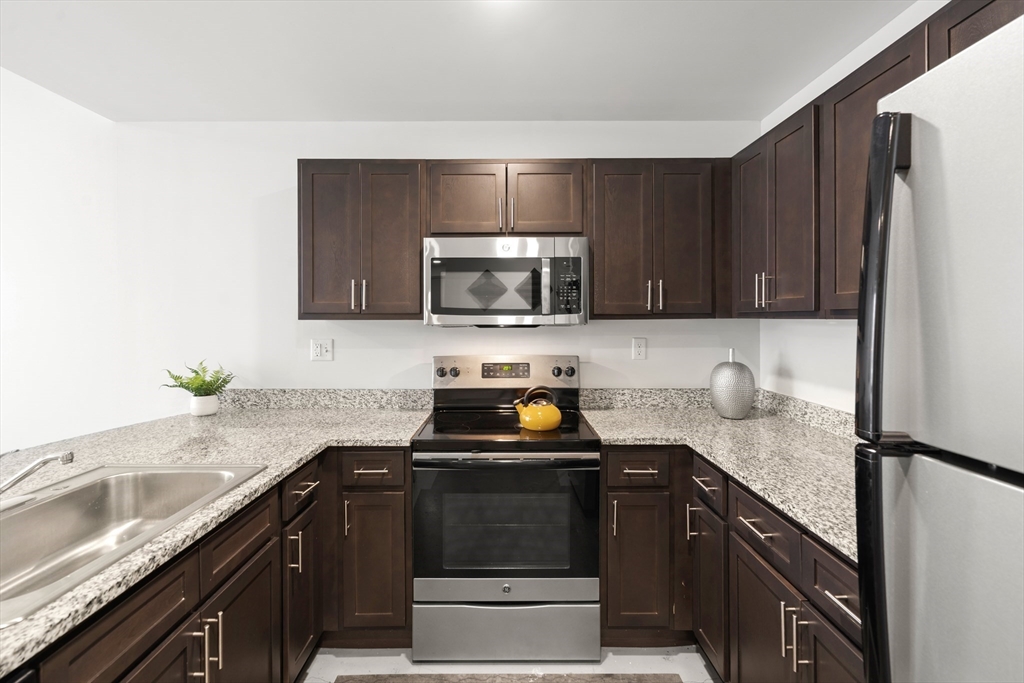 1 Merrimack Plaza, Lowell