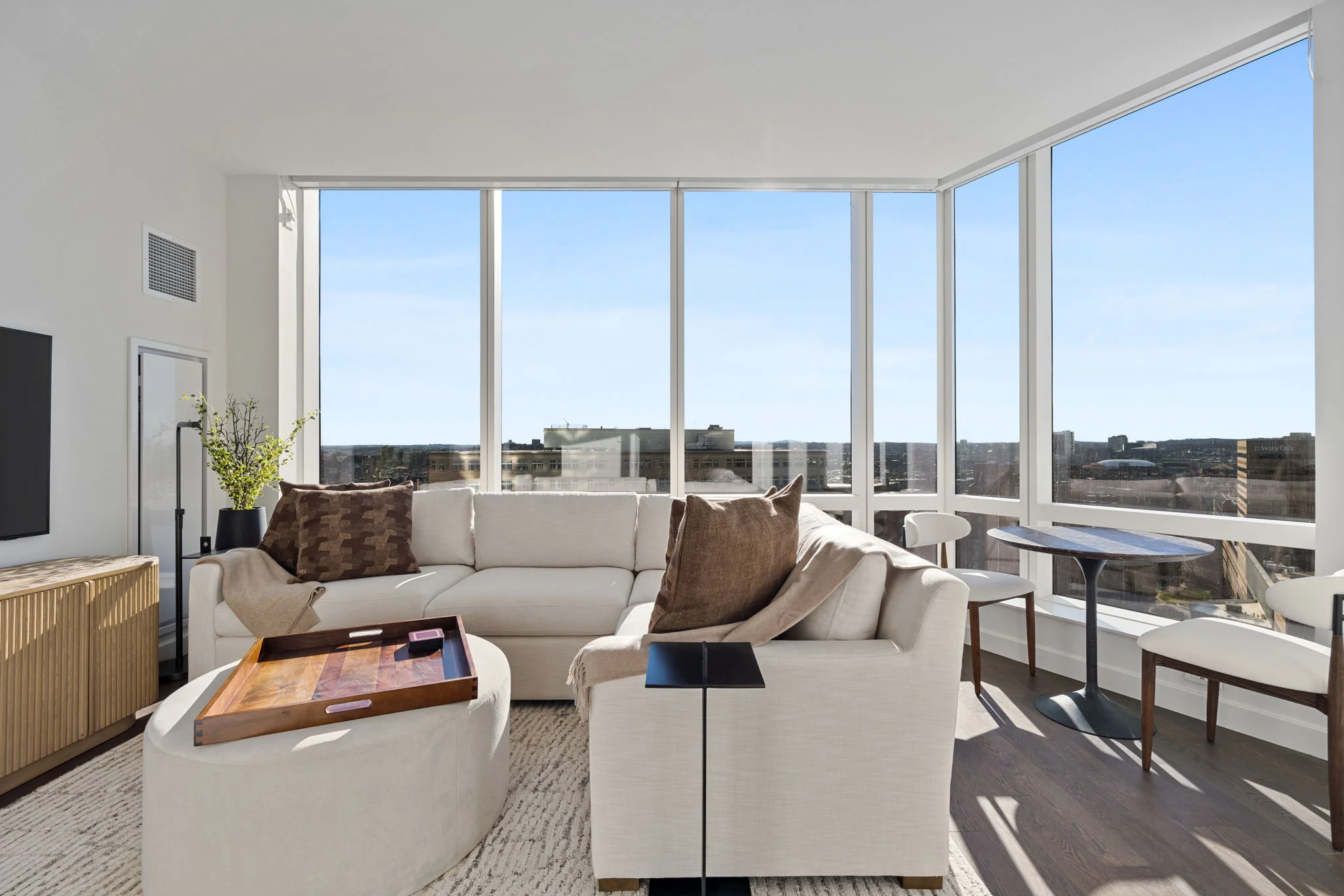 430 Stuart St, Back Bay