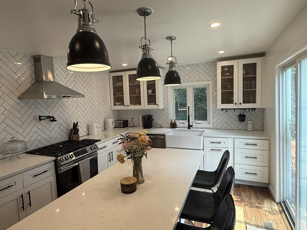 22 Linwood St, Holbrook