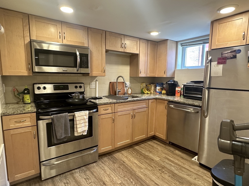 391 Washington, Somerville
