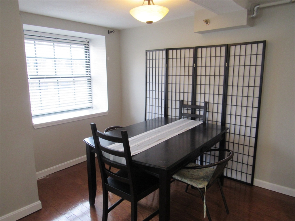 200 Market St, Downtown