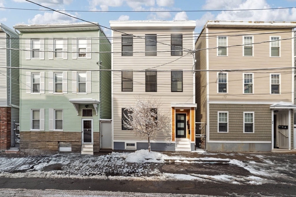 34 Morris St, East Boston