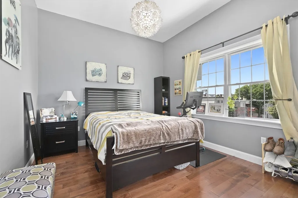 661 Bennington St, East Boston