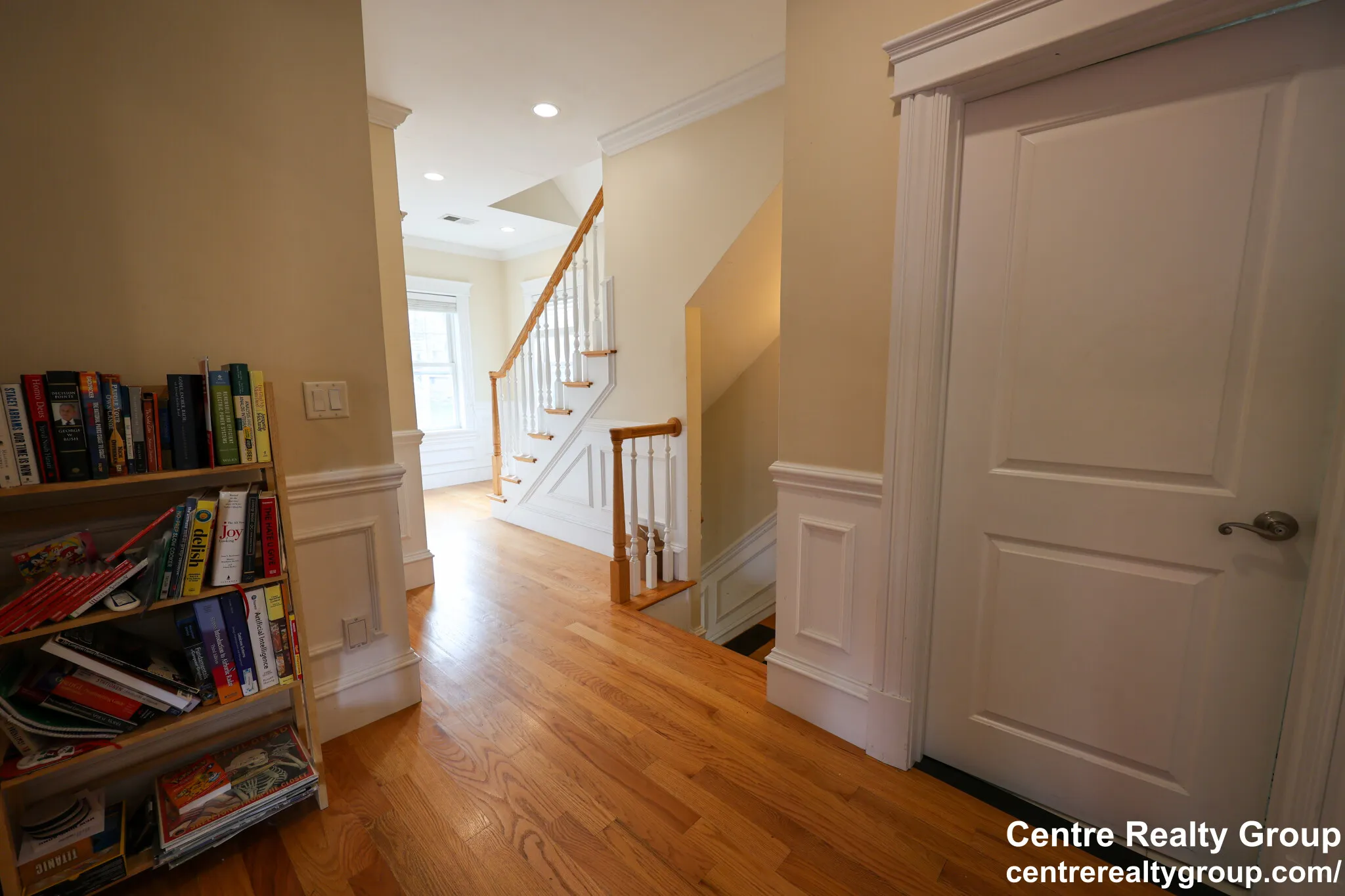 127 Nonantum St, Oak Square