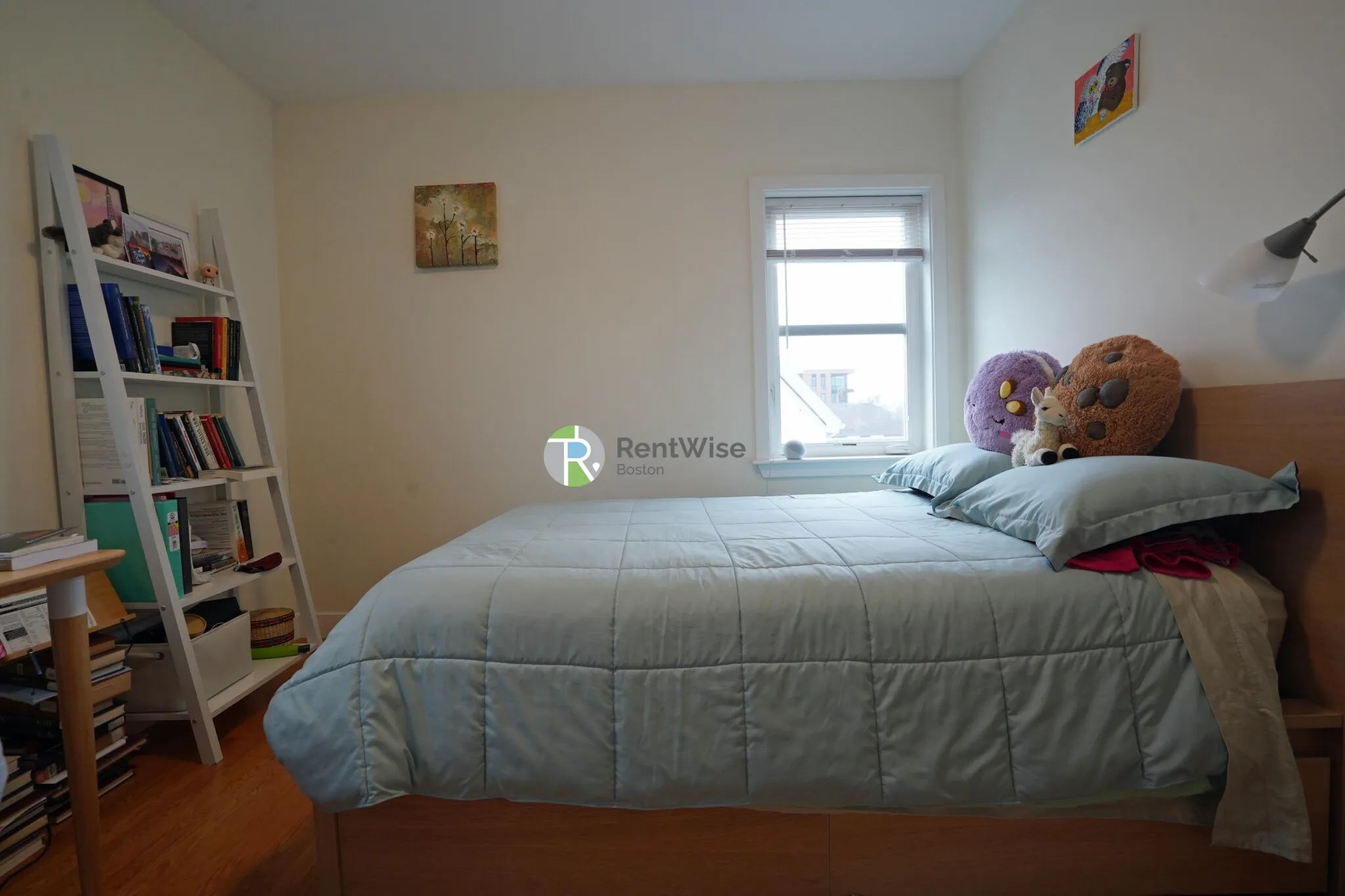 15 Kelley Ct, Allston