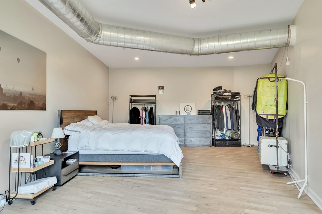 944 Dorchester, Dorchester