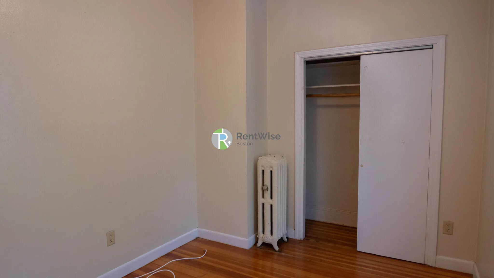 1132 Commonwealth Ave, North Brookline