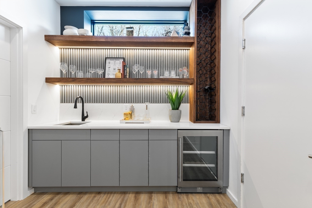 90 Auburndale Ave, Newton