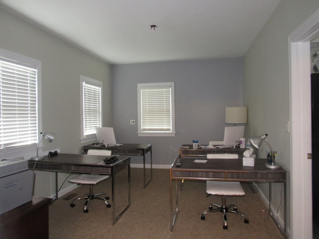 351 Plantation St, East Worcester