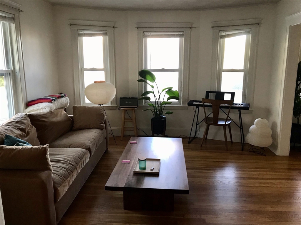 30 Watson Rd, Belmont