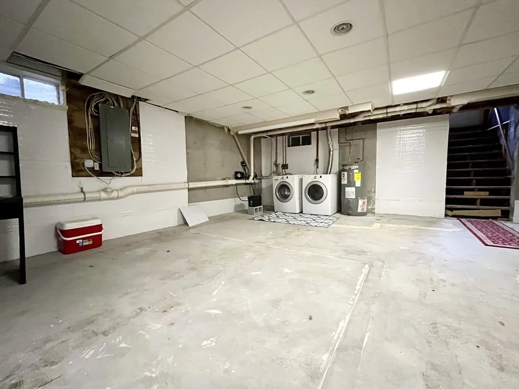 11 Jones Landing, Walpole