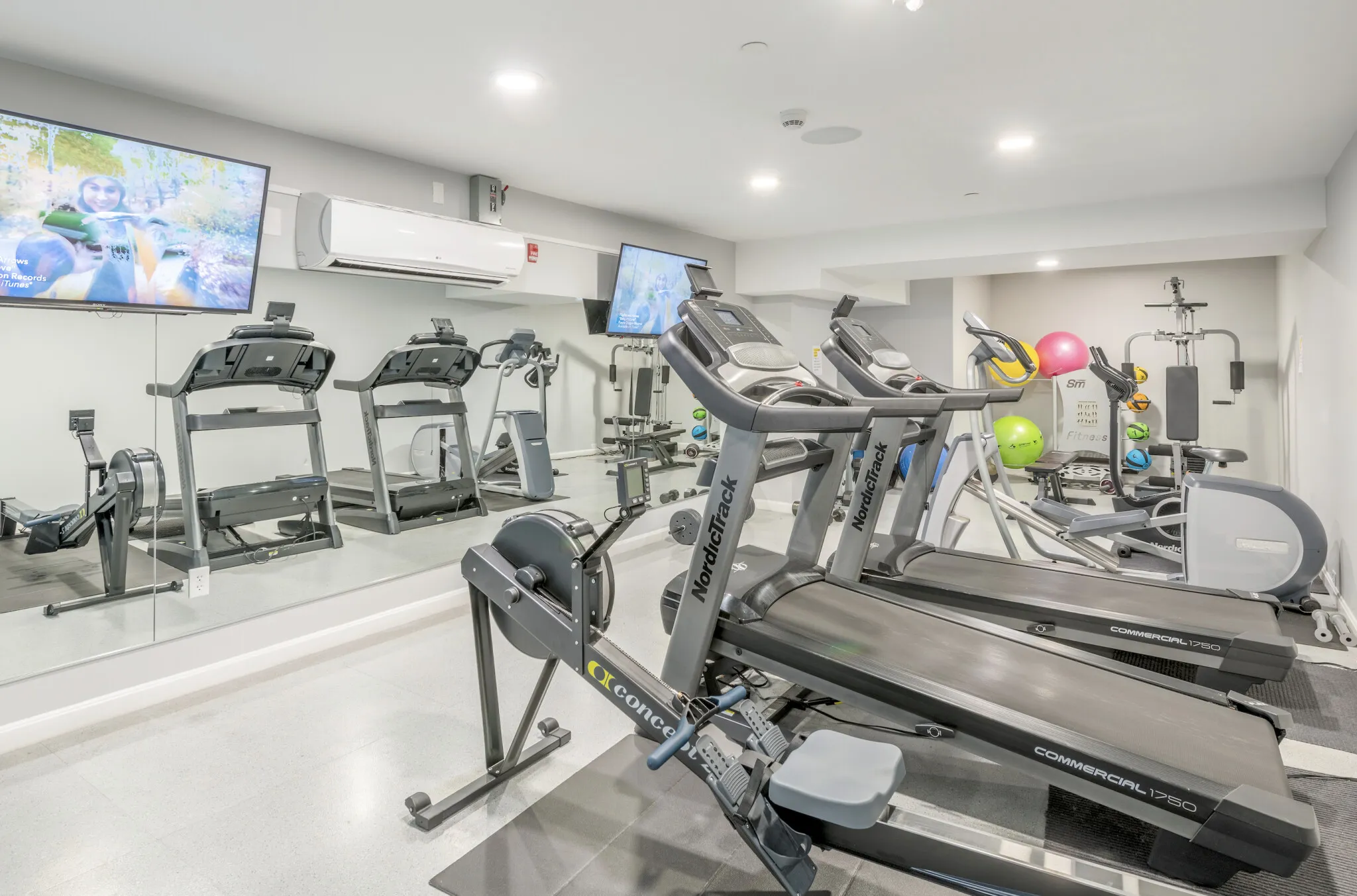 1505 Commonwealth Ave, Brighton